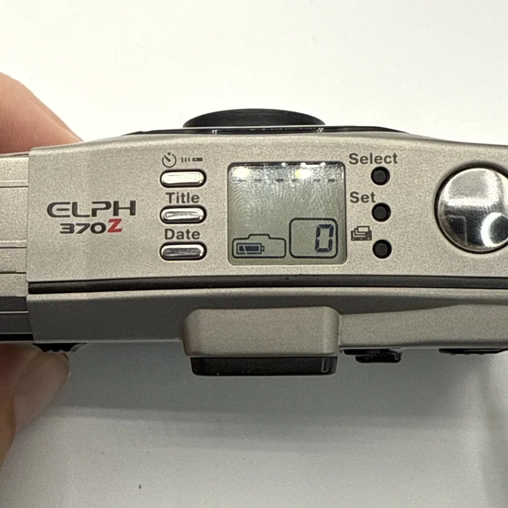 Canon 370Z ELPH 35mm Point and Shoot Film Camera 23 to 69mm Zoom WORKS